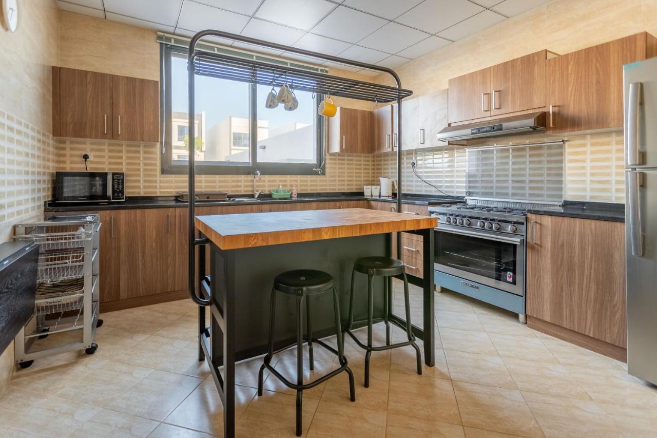 Al Dana Sea View Villa Эль-Фуджайра Экстерьер фото
